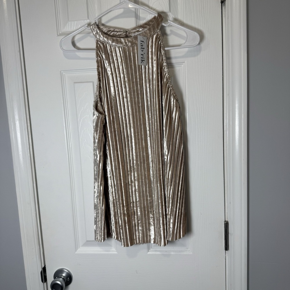 NWT Loveriche‎ Gold Shimmer Pleated High Neck Halter Top Large Cocktail Evening